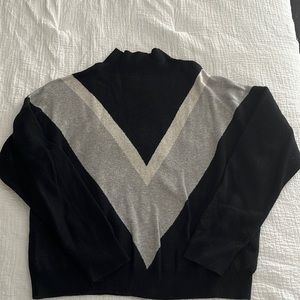 Old Navy mock neck sweater, Size Small